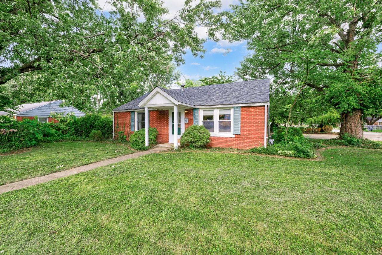 Mid-Century Brick Bungalow Home Evansville Dış mekan fotoğraf