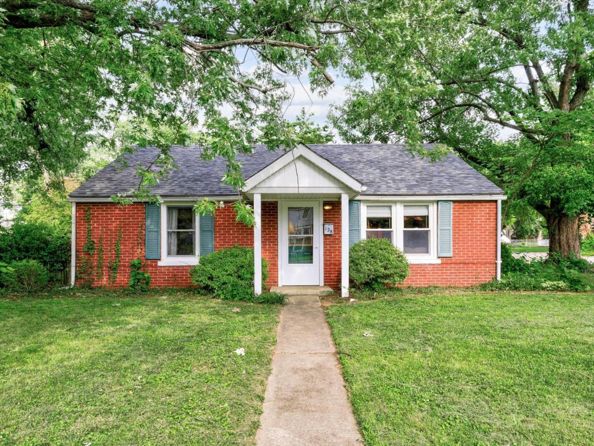 Mid-Century Brick Bungalow Home Evansville Dış mekan fotoğraf